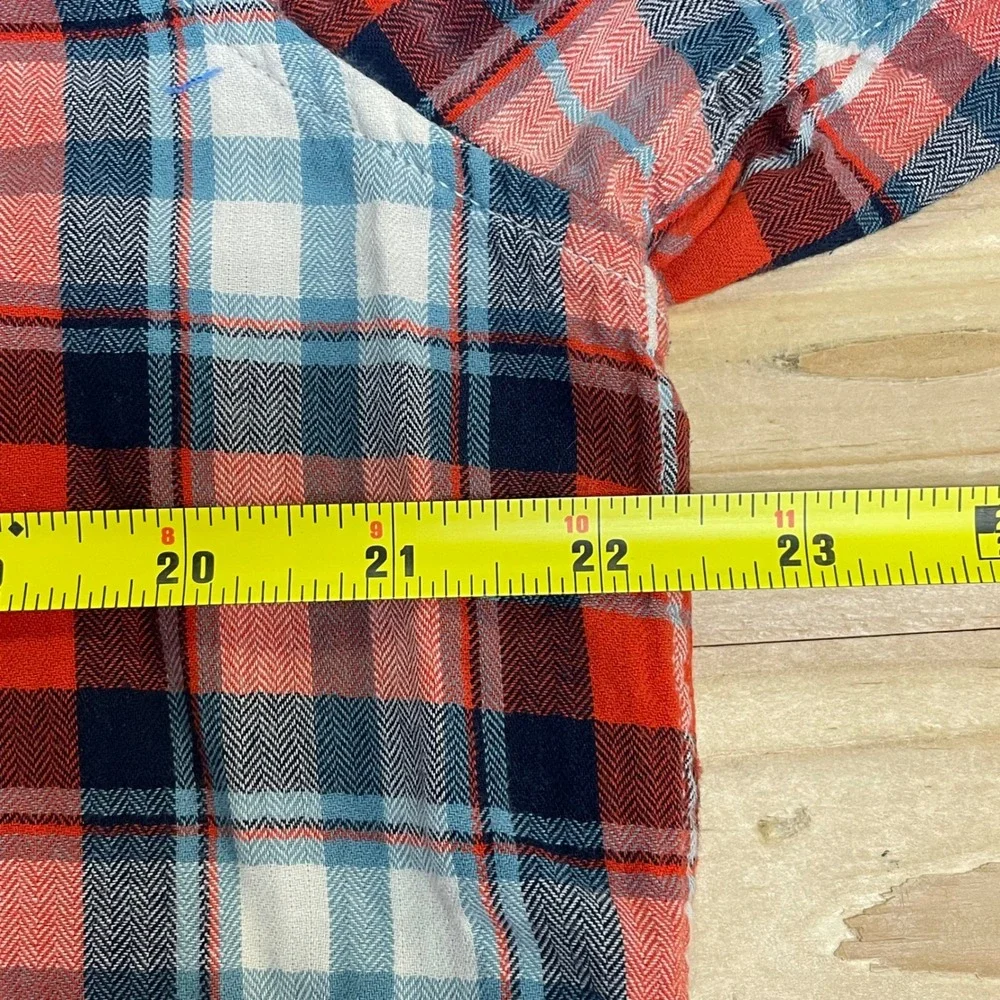 The North Face Mens Plaid‎ Short Sleeve Button Up Shirt Red Blue L